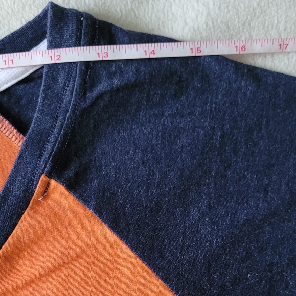 Auburn Tigers Womens V Neck T Shirt G-III 4her by Carl Banks size L preowned 🐯 - Picture 4 of 6